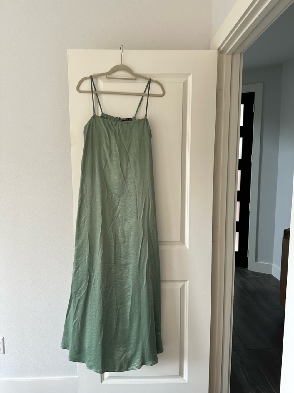 Abercrombie & Fitch Strapless Trapeze Maxi Dress in Lush Green - Picture 2 of 5